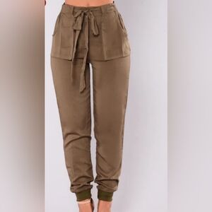 Fashion Nova Whitney Woven Pants Size Large